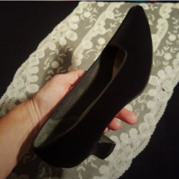 PRIVATE COLLECTION ♡ Absolutely Gorgeous EXPRESSO Black Velvet Heels 5.5B - Picture 14 of 17